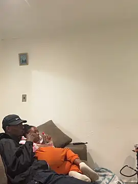 Snapshot of AllDayBbC chatting on November 15, 7:21 pm AllDayBbC online show from November 15, 7:21 pm