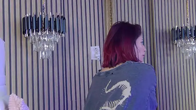 Snapshot of LunaHart chatting on October 5, 4:27 pm LunaHart online show from October 5, 4:27 pm