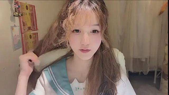 Snapshot of FuFu-puff chatting on October 9, 12:25 pm FuFu-puff online show from October 9, 12:25 pm