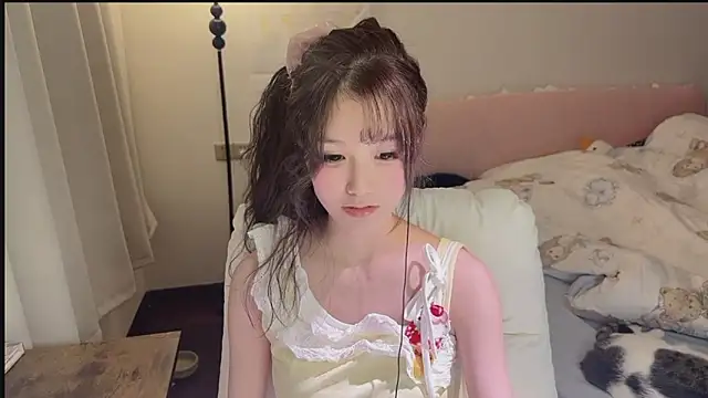 Snapshot of FuFu-puff chatting on November 19, 2:17 pm FuFu-puff online show from November 19, 2:17 pm