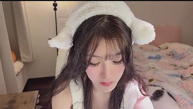 Snapshot of FuFu-puff chatting on November 29, 4:10 pm FuFu-puff online show from November 29, 4:10 pm