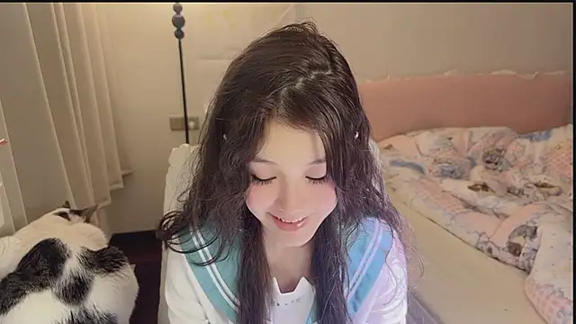 Snapshot of FuFu-puff chatting on December 2, 4:02 pm FuFu-puff online show from December 2, 4:02 pm