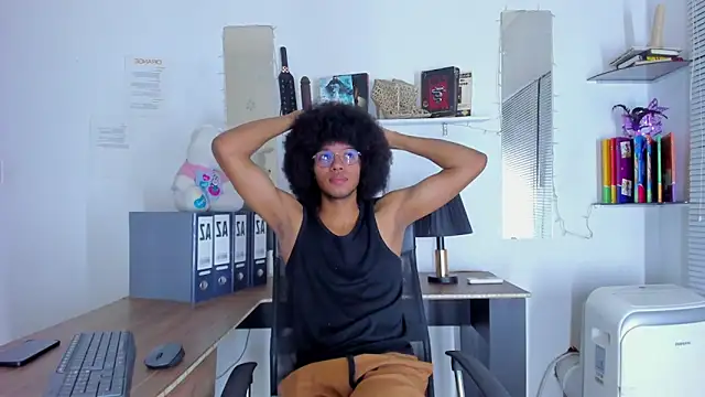 DEAMOL online show from February 11, 1:27 pm