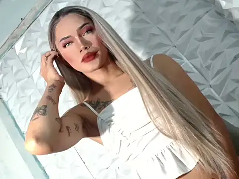 hugecockbabe online show from February 6, 3:33 am