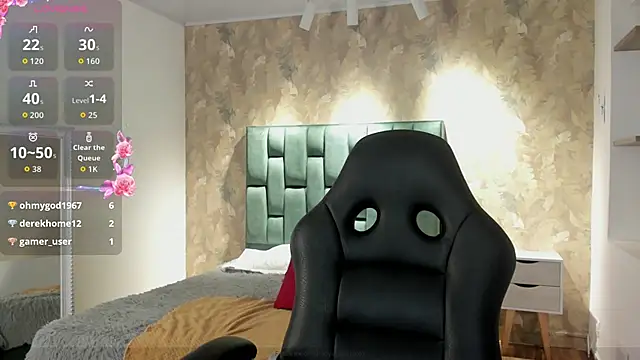 Snapshot of Saya_Amaretto1 chatting on November 13, 12:42 am Saya Amaretto1 online show from November 13, 12:42 am