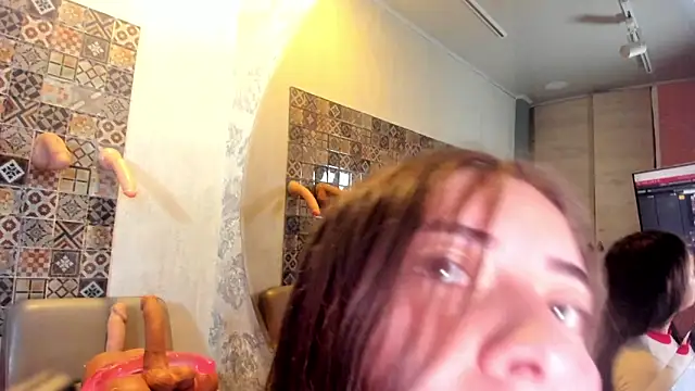 Keyla ruiz  online show from May 9, 6:46 pm
