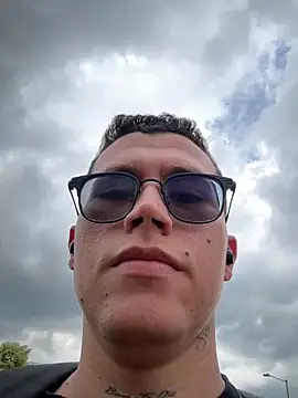 Kurtxxx22 online show from March 16, 8:24 pm