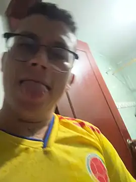 Kurtxxx22 online show from June 13, 5:38 am