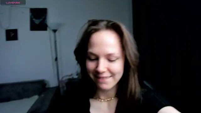 cute little ass online show from April 16, 4:08 pm