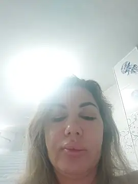 Snapshot of Alisasex@xh chatting on June 20, 10:18 am Alisasexxh online show from June 20, 10:18 am