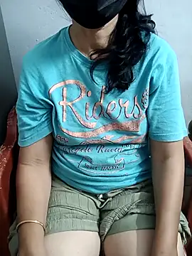 Snapshot of ammala_honey chatting on October 5, 9:29 am ammala honey online show from October 5, 9:29 am