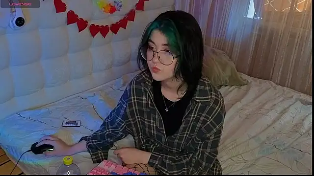 Snapshot of Miko_Meow chatting on September 26, 8:40 am Miko Meow online show from September 26, 8:40 am