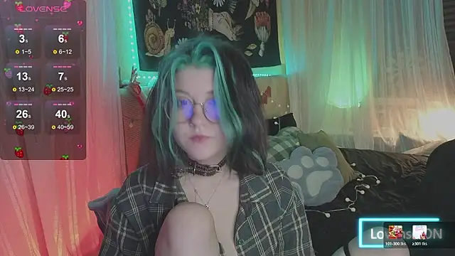 Snapshot of Miko_Meow chatting on March 1, 4:53 pm Miko Meow online show from March 1, 4:53 pm
