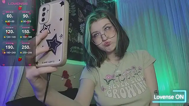 Snapshot of Miko_Meow chatting on March 19, 5:06 pm Miko Meow online show from March 19, 5:06 pm