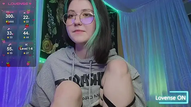 Snapshot of Miko_Meow chatting on April 15, 7:58 pm Miko Meow online show from April 15, 7:58 pm