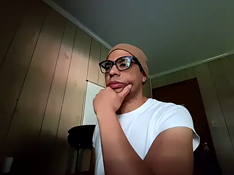 NaturalBeautyQueen online show from September 20, 1:45 pm