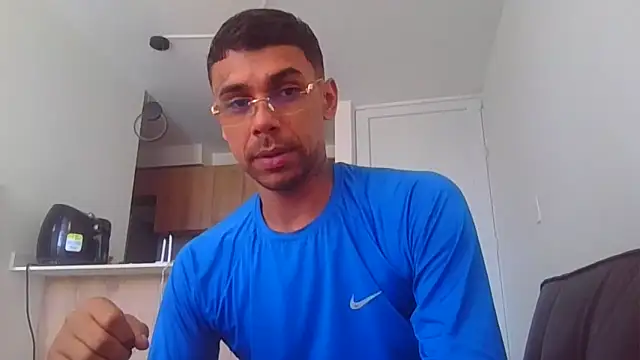 Snapshot of allanjones15 chatting on September 9, 6:40 pm allanjones15 online show from September 9, 6:40 pm