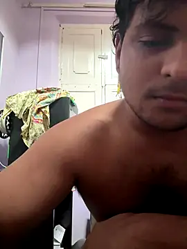 Snapshot of Kira_1413 chatting on October 28, 5:00 am Kira 1413 online show from October 28, 5:00 am