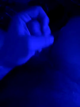 Snapshot of i_love_2cum chatting on October 10, 7:18 am i love 2cum online show from October 10, 7:18 am