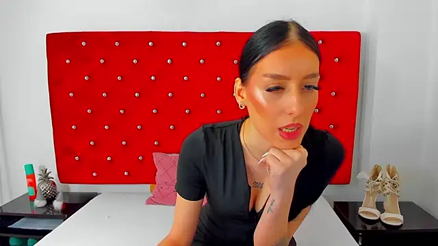 Snapshot of PleasureJasmine chatting on January 16, 11:03 am PleasureJasmine online show from January 16, 11:03 am