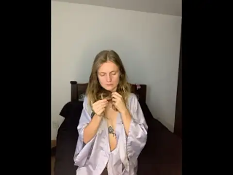 andyzuzka online show from January 9, 9:05 pm