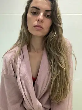 Snapshot of SweetGraciosa chatting on October 10, 12:53 am SweetGraciosa online show from October 10, 12:53 am