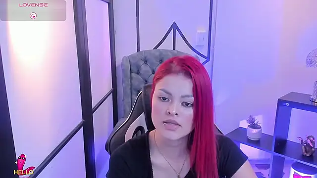 NahomiRichards  online show from January 9, 7:00 am