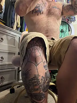 Snapshot of bearcub300 chatting on October 22, 5:41 am bearcub300 online show from October 22, 5:41 am