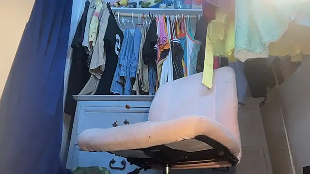 Snapshot of bearcub300 chatting on November 16, 3:34 am bearcub300 online show from November 16, 3:34 am