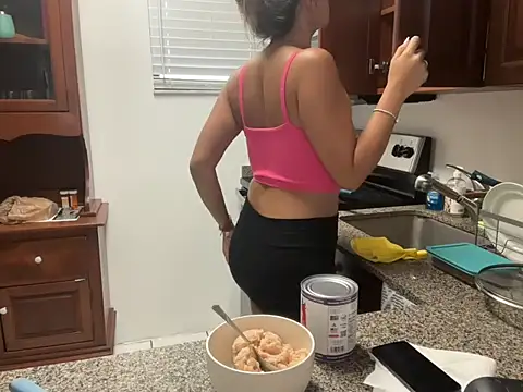 Snapshot of prettyykitty22 chatting on September 17, 5:47 pm prettyykitty22 online show from September 17, 5:47 pm