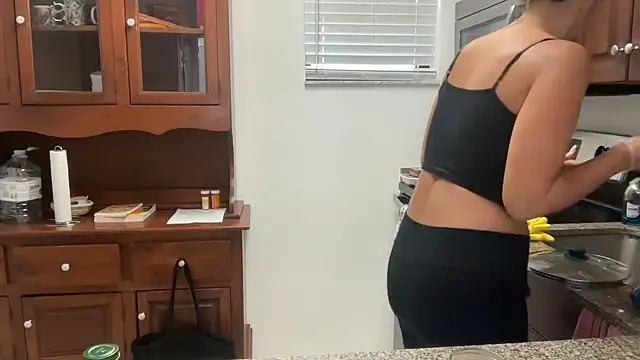 Snapshot of prettyykitty22 chatting on September 19, 4:40 pm prettyykitty22 online show from September 19, 4:40 pm