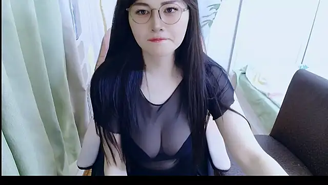 Winnie-01 online show from April 12, 1:54 am