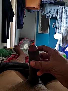 hotbull30 online show from May 12, 12:24 pm