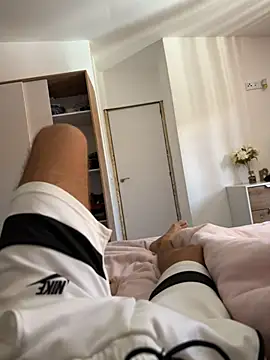 Manu97k online show from March 4, 12:55 pm