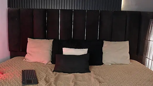 Dominic ghost online show from September 24, 2:48 am