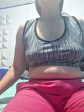 vaneza1999 online show from September 29, 6:35 pm