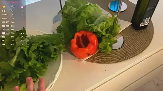 Snapshot of GabiMeshuggah chatting on November 7, 9:37 pm GabiMeshuggah online show from November 7, 9:37 pm