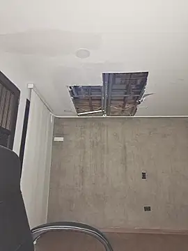 sarah garcia  online show from November 8, 1:50 am