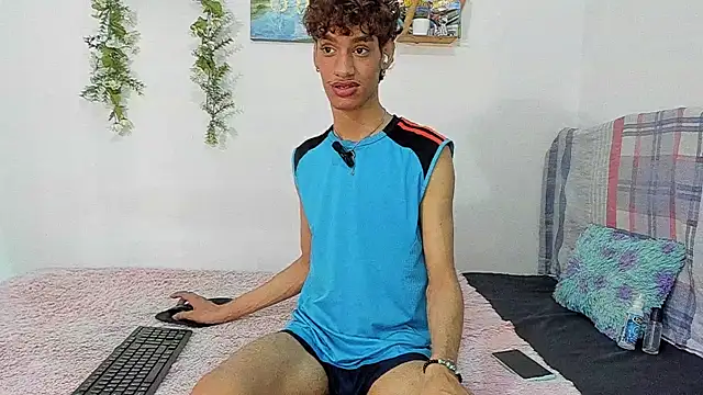 Peterfrost19 online show from November 9, 3:27 am