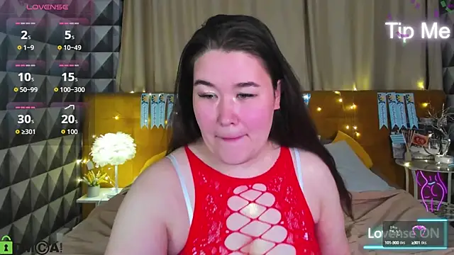 Snapshot of Tara_Torres chatting on October 7, 9:06 am Tara Torres online show from October 7, 9:06 am