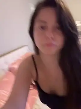 lilbbyily online show from April 17, 2:25 am