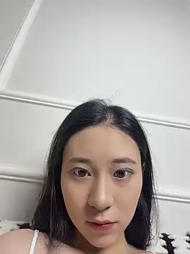 Snapshot of shishi0688 chatting on June 20, 1:58 pm shishi0688 online show from June 20, 1:58 pm