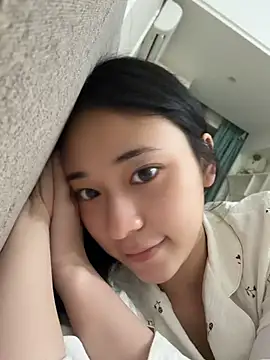 Snapshot of shishi0688 chatting on July 5, 2:24 pm shishi0688 online show from July 5, 2:24 pm