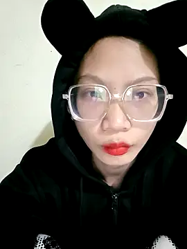 Snapshot of Joywhar chatting on November 25, 8:20 pm Joywhar online show from November 25, 8:20 pm