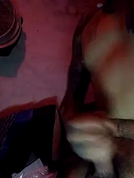 Snapshot of destroassbig2 chatting on February 13, 7:37 am destroassbig2 online show from February 13, 7:37 am