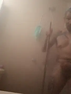 Snapshot of destroassbig2 chatting on February 20, 4:51 pm destroassbig2 online show from February 20, 4:51 pm