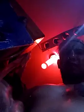 Snapshot of destroassbig2 chatting on February 23, 11:35 pm destroassbig2 online show from February 23, 11:35 pm