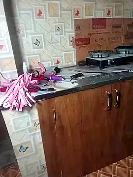 Snapshot of miss-maya24 chatting on October 9, 11:19 am miss-maya24 online show from October 9, 11:19 am