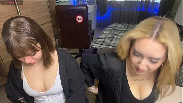 xxx sandra  online show from June 12, 12:59 pm