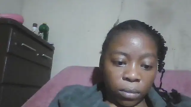 sexyhotchic93 online show from September 21, 7:37 pm